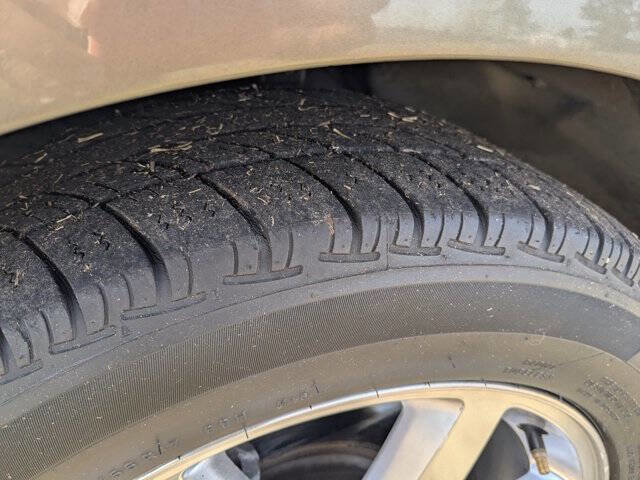 Used 2011 Cadillac STS image 11