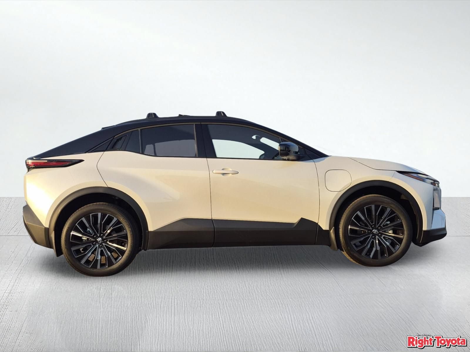 New 2026 Toyota C-HR AWD/4WD image 9