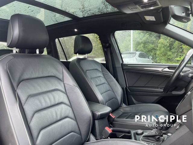 Used 2021 Volkswagen Tiguan SEL Premium R-Line AWD/4WD image 32