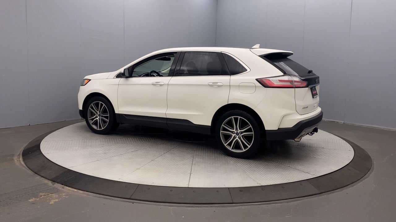Used 2020 Ford Edge Titanium w/ Class II Trailer Tow Package AWD/4WD image 2