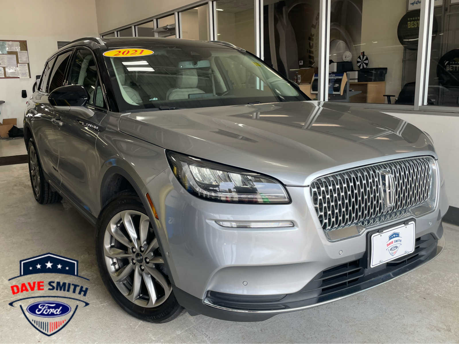 Used 2021 Lincoln Corsair AWD w/ Premium Package image 1