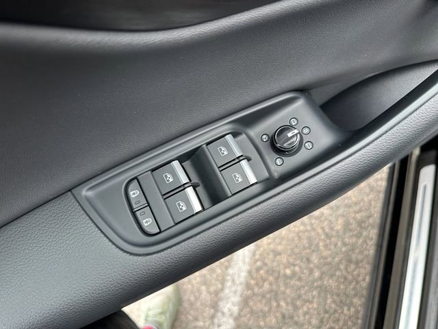 Used 2021 Audi Q8 Premium Plus w/ Premium Plus Package image 19