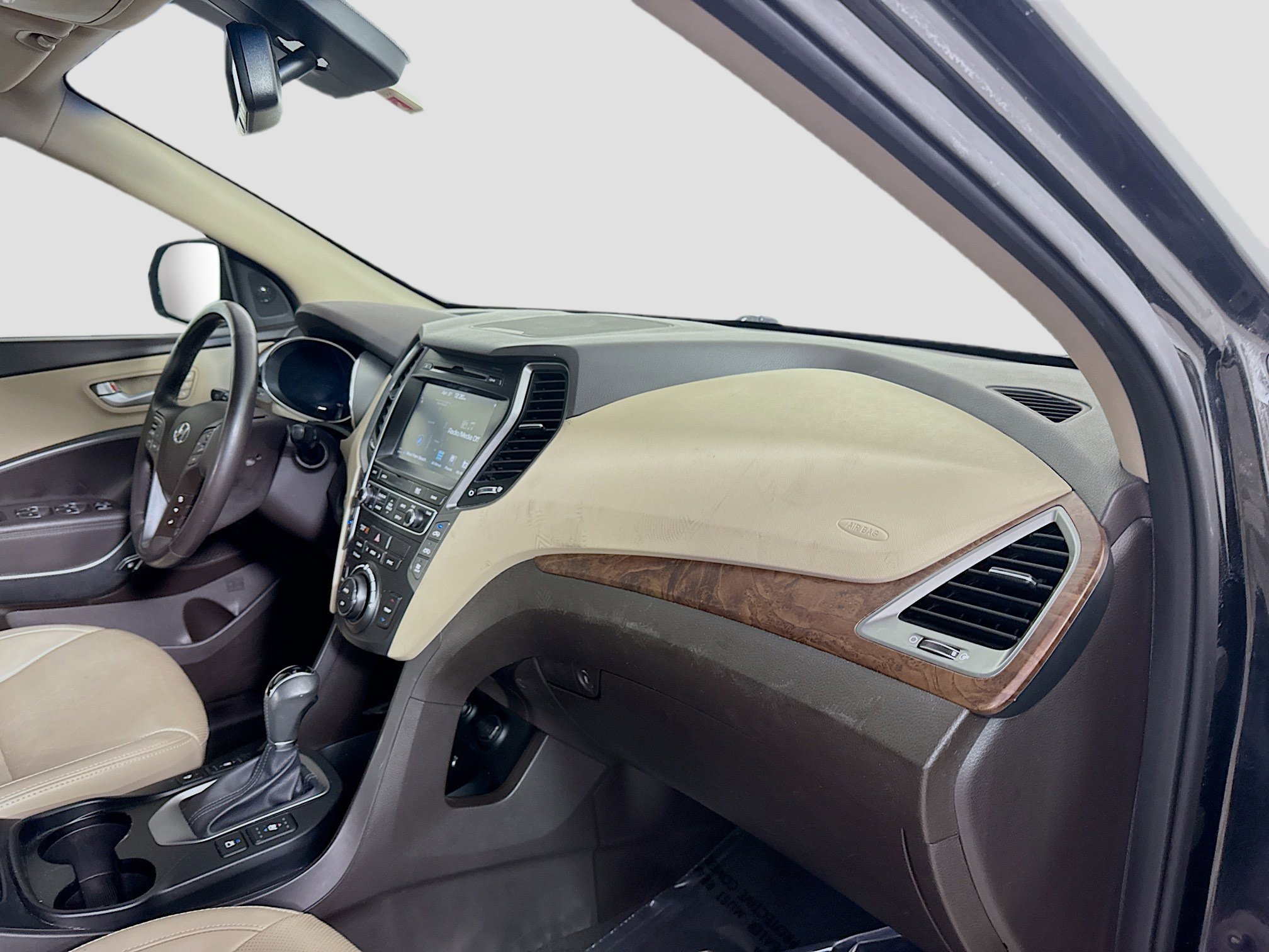 Used 2018 Hyundai Santa Fe Limited w/ Cargo Package FWD image 30