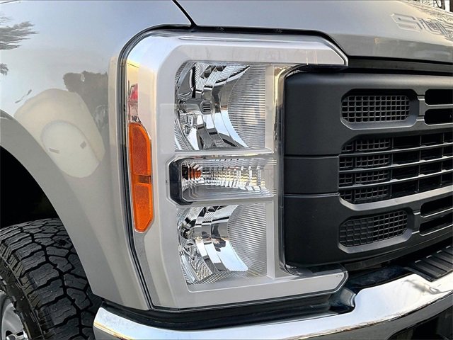 Used 2023 Ford F250 XL w/ FX4 Off-Road Package image 28