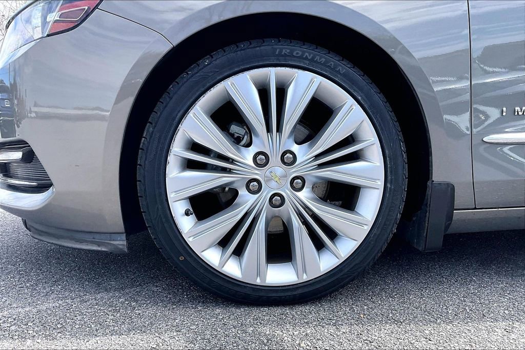 Used 2017 Chevrolet Impala Premier w/ Enhanced Convenience Package image 34