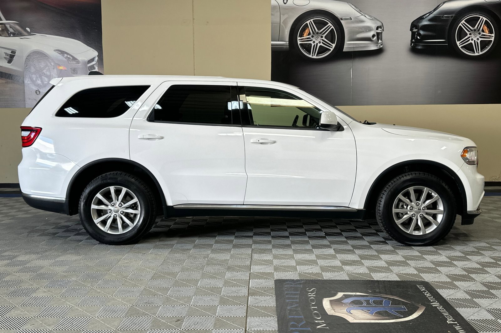 Used 2018 Dodge Durango SXT w/ Trailer Tow Group IV image 3