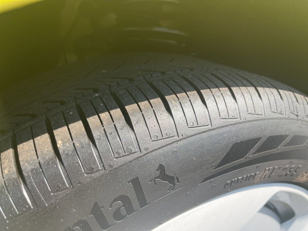 New 2025 Volkswagen ID. Buzz 1st Edition image 8