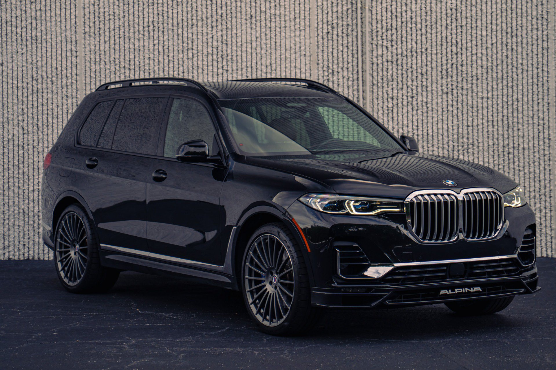 Used 2021 BMW ALPINA XB7 AWD/4WD image 45