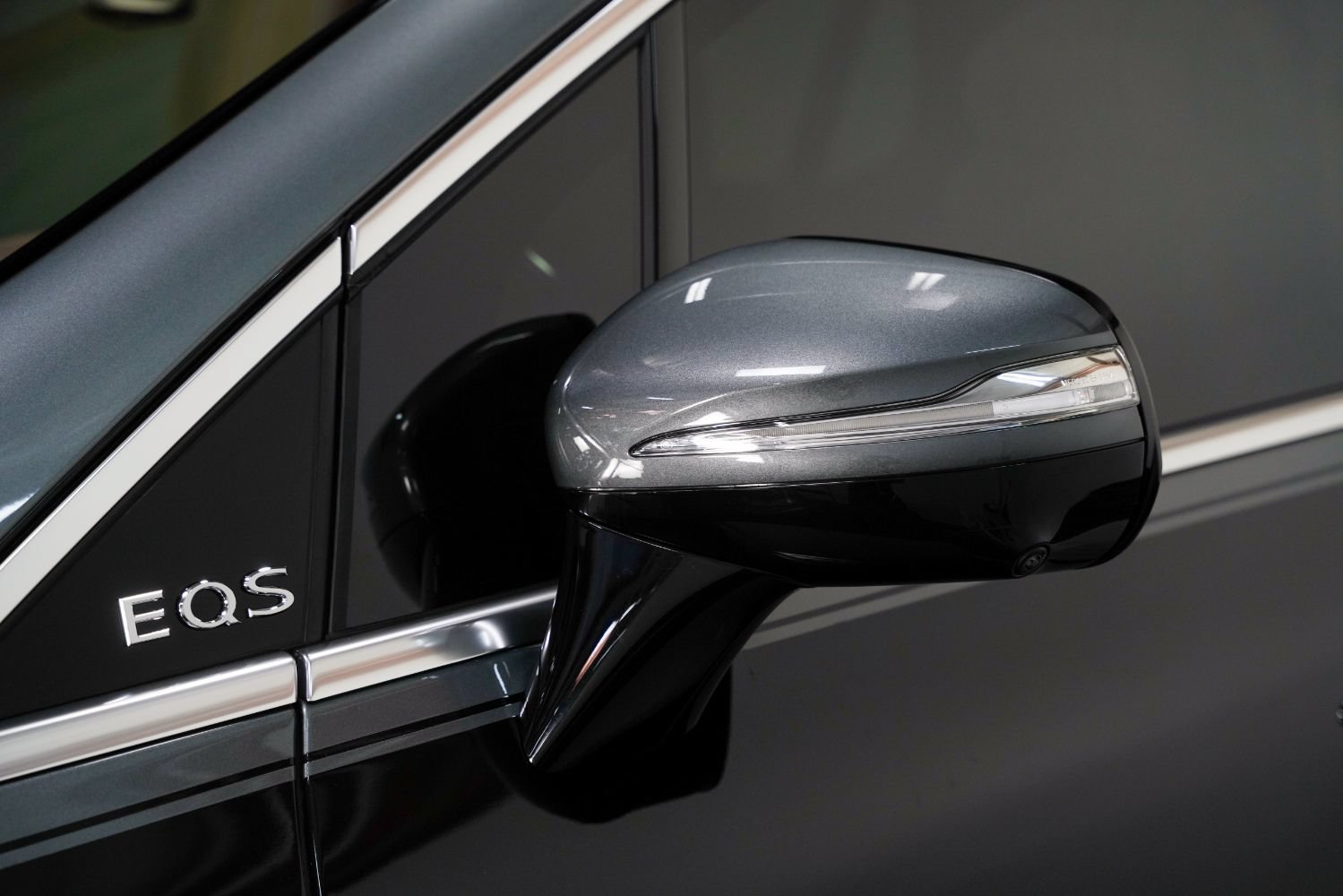 Used 2025 Mercedes-Benz Maybach EQS 680 4MATIC image 16