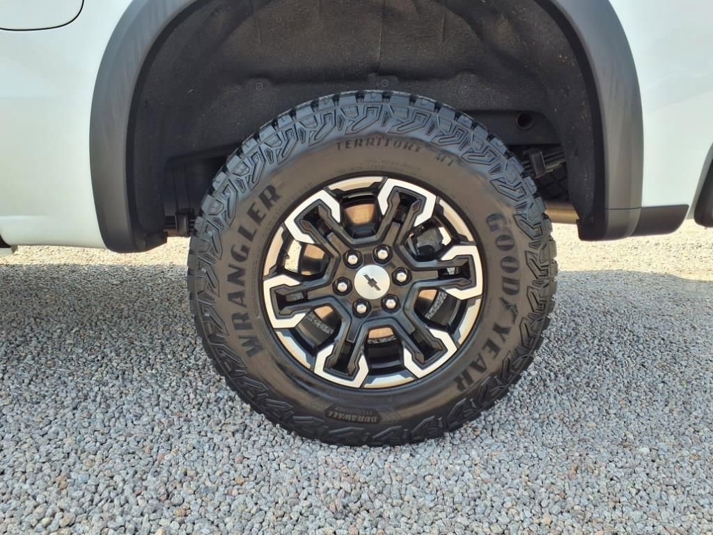 Used 2023 Chevrolet Silverado 1500 ZR2 w/ Technology Package image 30