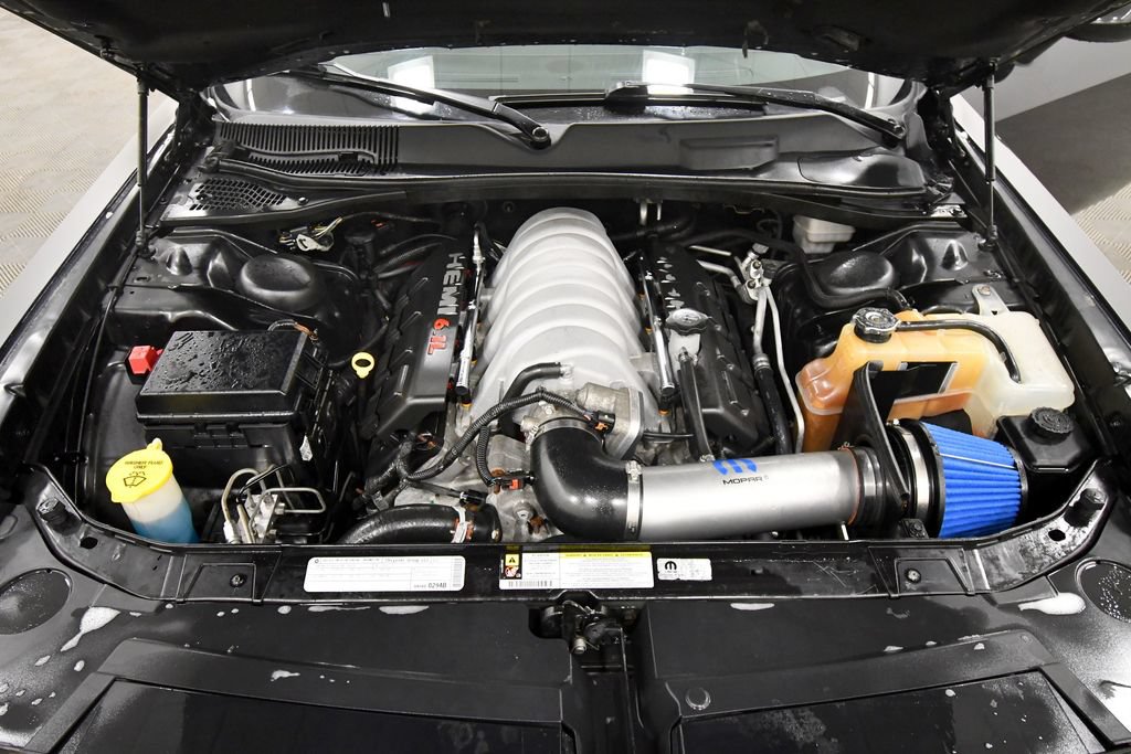 Used 2010 Dodge Challenger SRT8 w/ SRT Option Group II RWD image 12