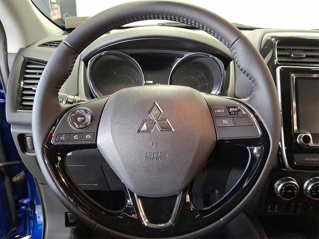 New 2025 Mitsubishi Outlander Sport SE image 9