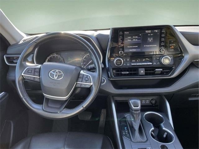 Used 2022 Toyota Highlander XLE image 50