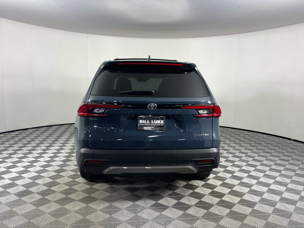 Used 2025 Toyota Grand Highlander FWD image 8