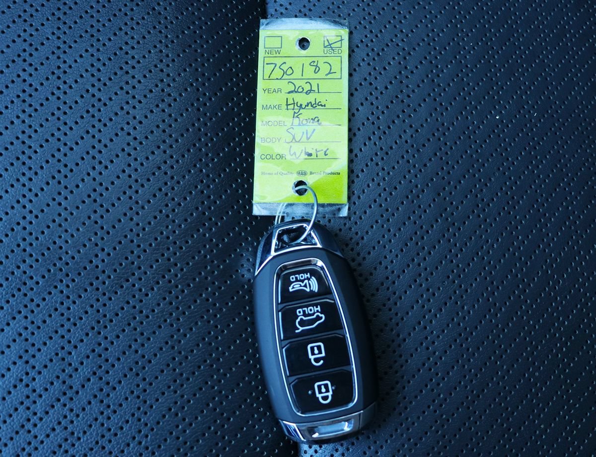 Used 2021 Hyundai Kona Limited AWD/4WD image 60