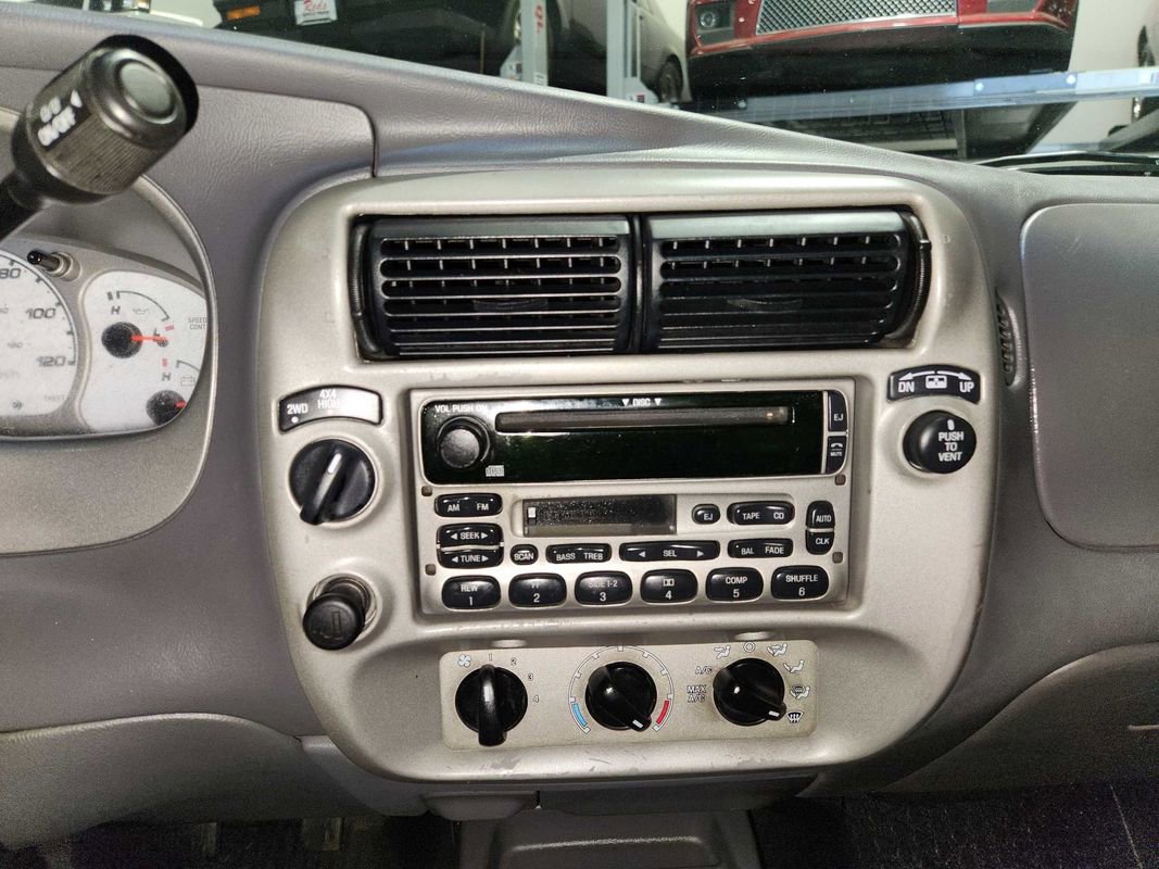 Used 2002 Ford Explorer Sport Trac 4x4 image 55