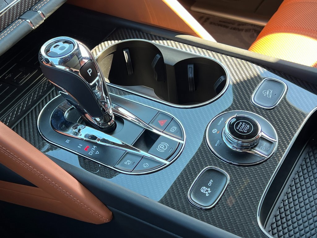 Certified 2025 Bentley Bentayga image 40