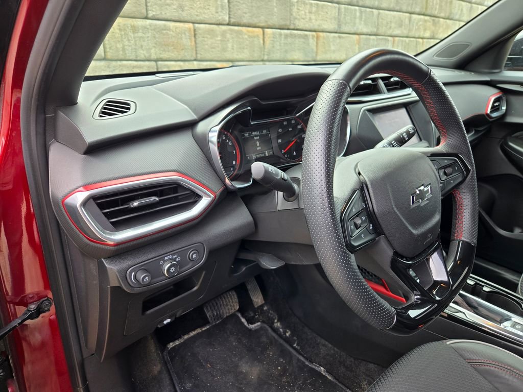 Used 2023 Chevrolet TrailBlazer RS image 17
