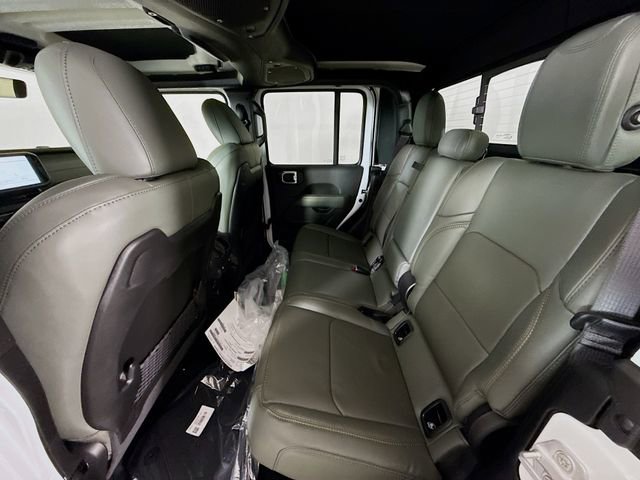 New 2026 Jeep Gladiator Mojave AWD/4WD image 23