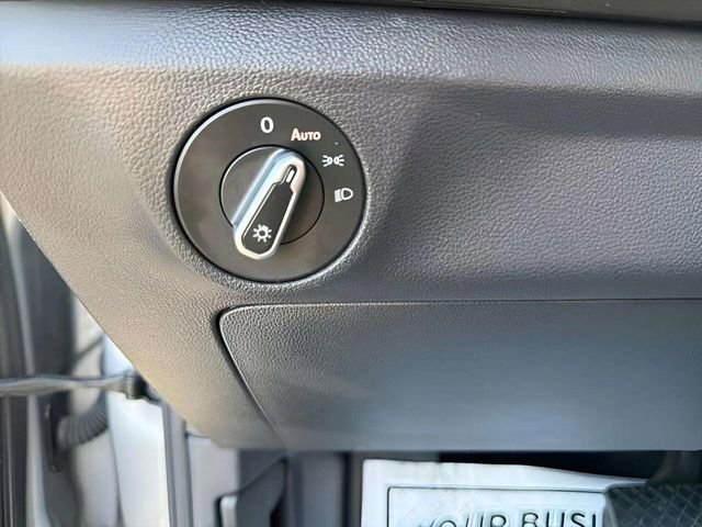 Used 2024 Volkswagen Jetta SE image 17