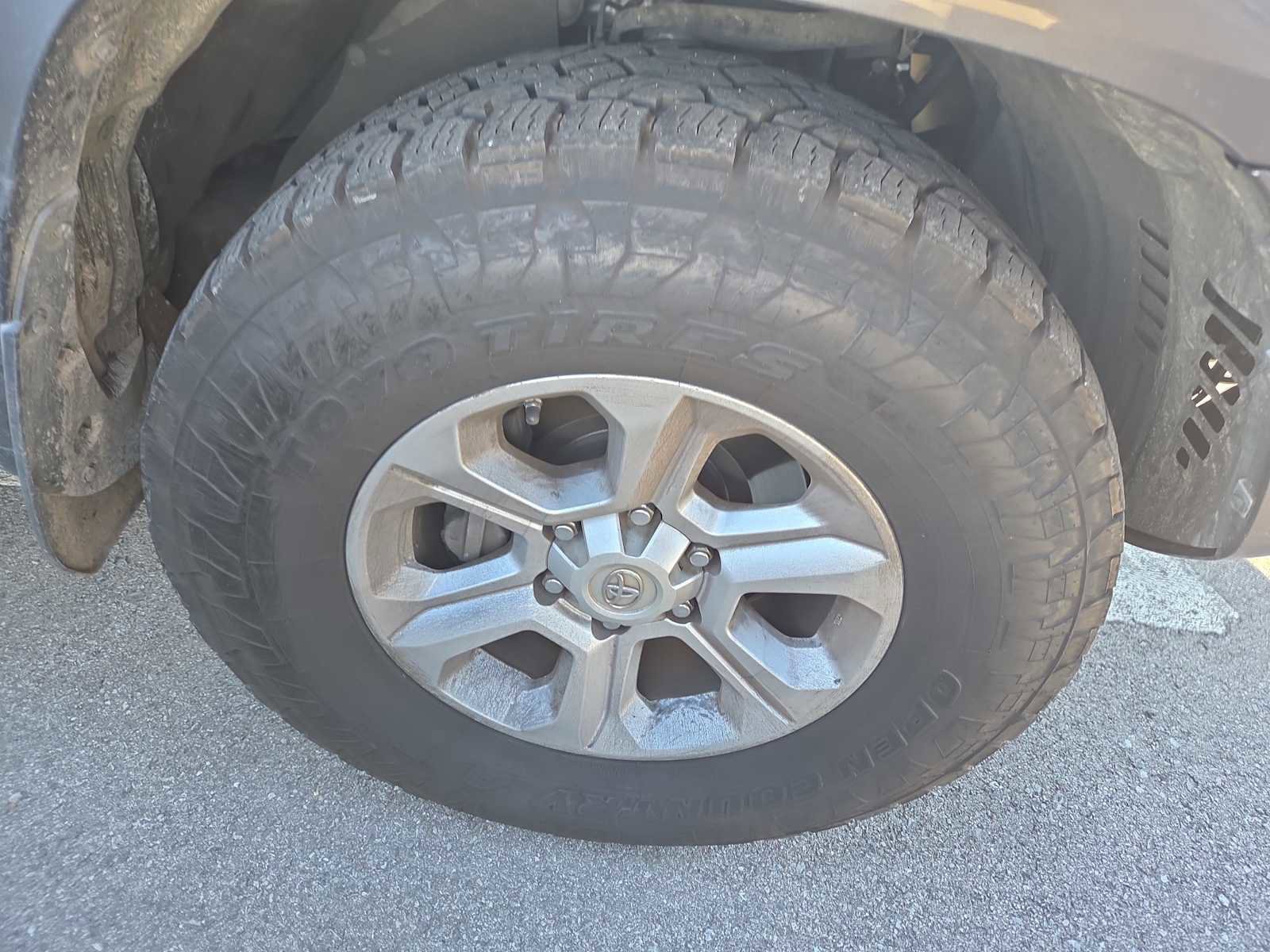 Used 2018 Toyota 4Runner SR5 image 2