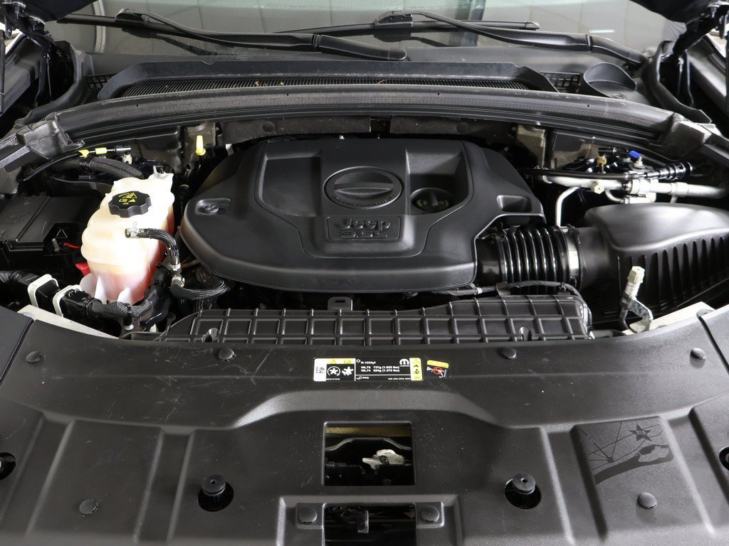 Used 2023 Jeep Grand Cherokee L Summit AWD/4WD image 30
