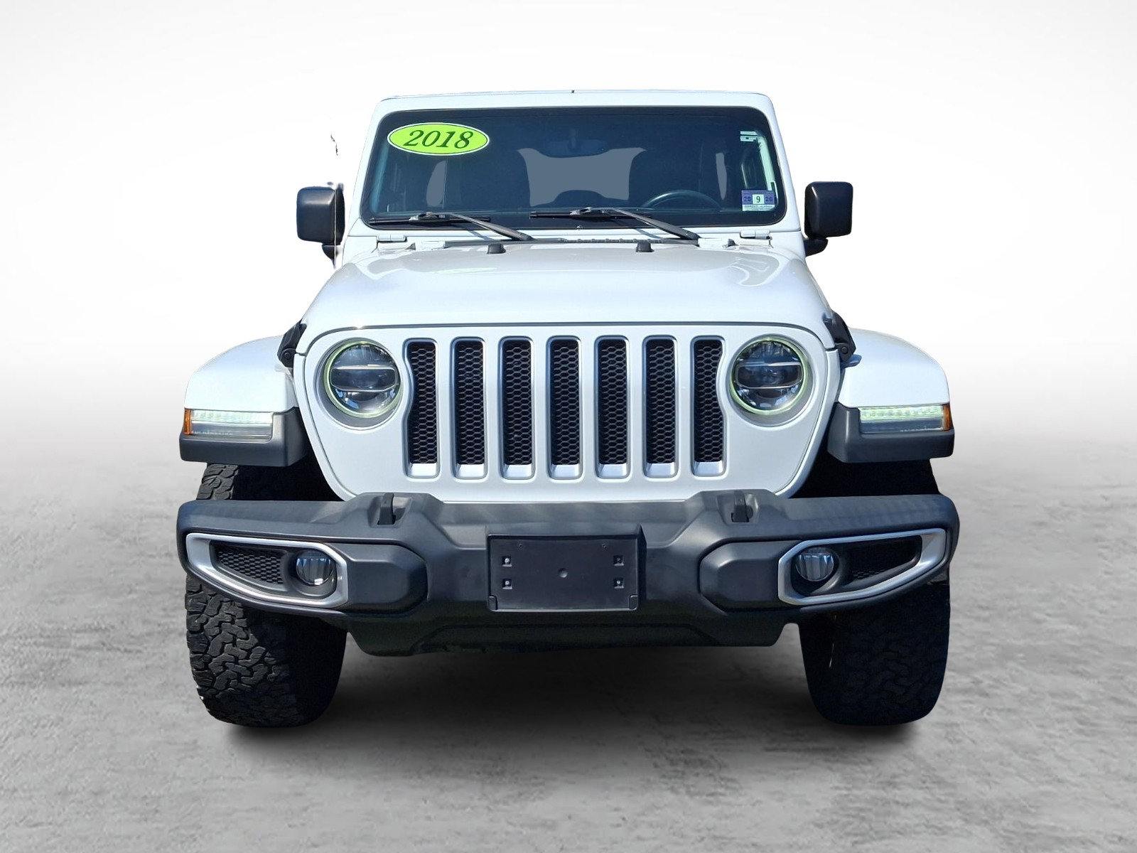Used 2018 Jeep Wrangler Unlimited Sahara image 2