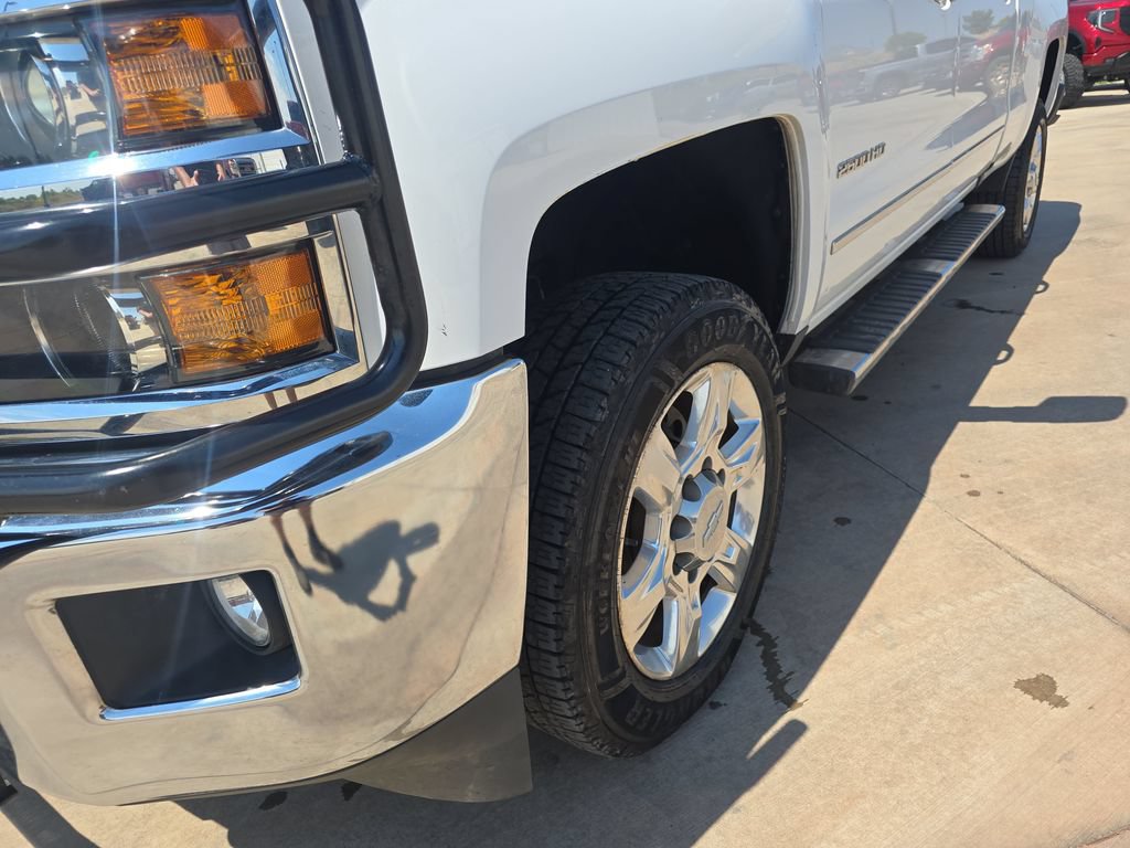 Used 2018 Chevrolet Silverado 2500 LTZ w/ Duramax Plus Package AWD/4WD image 33