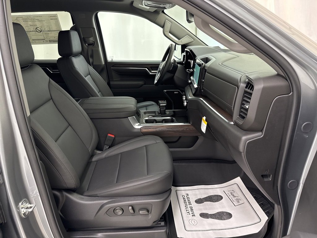 New 2026 GMC Sierra 1500 SLT w/ SLT Premium Package image 9
