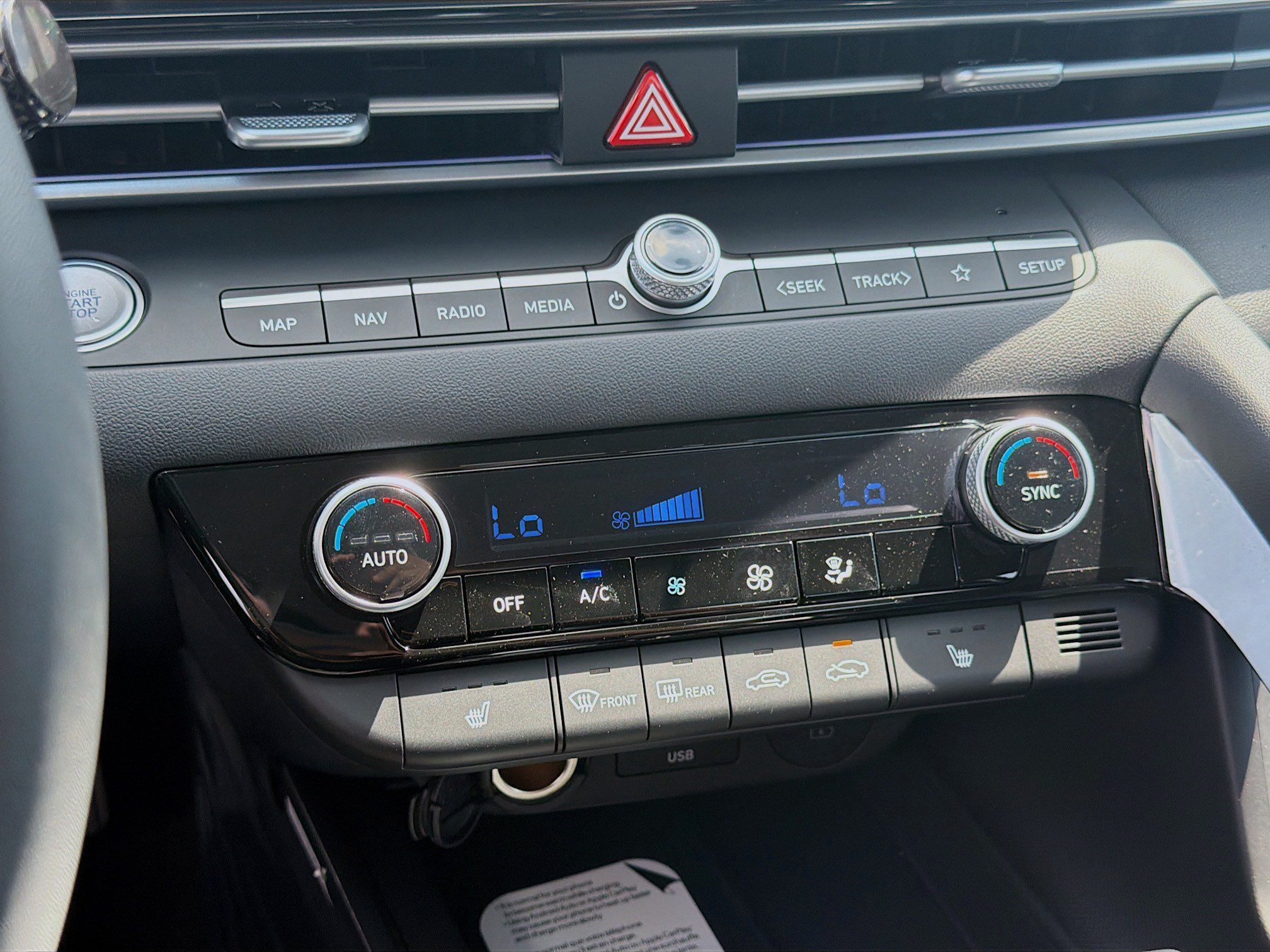 New 2026 Hyundai Elantra Limited FWD image 12