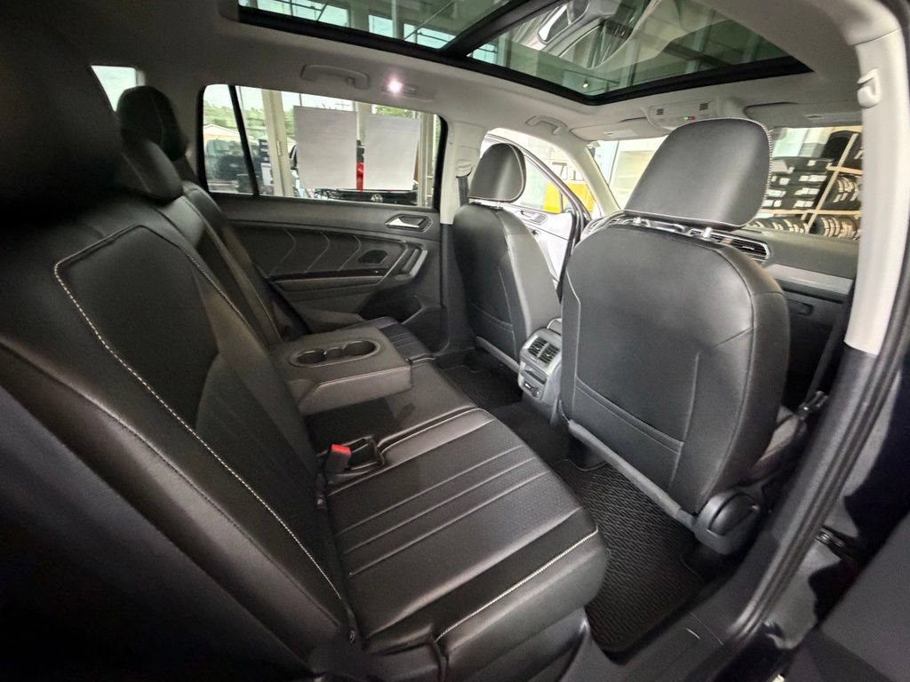 Used 2022 Volkswagen Tiguan SE AWD/4WD image 22
