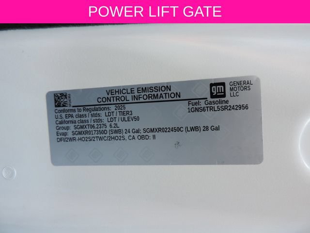 Used 2025 Chevrolet Tahoe High Country AWD/4WD image 21