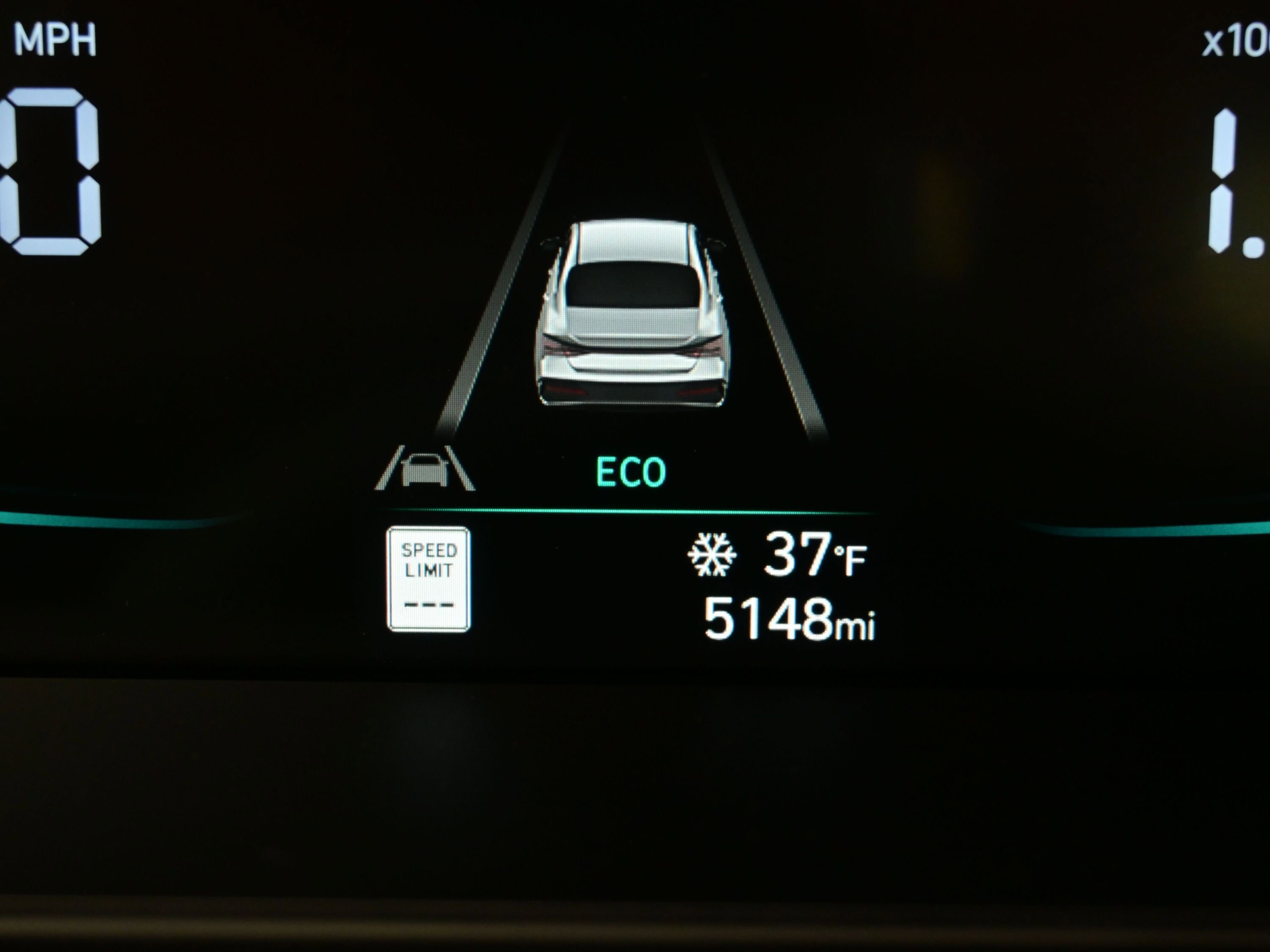 Certified 2025 Hyundai Elantra Blue image 24