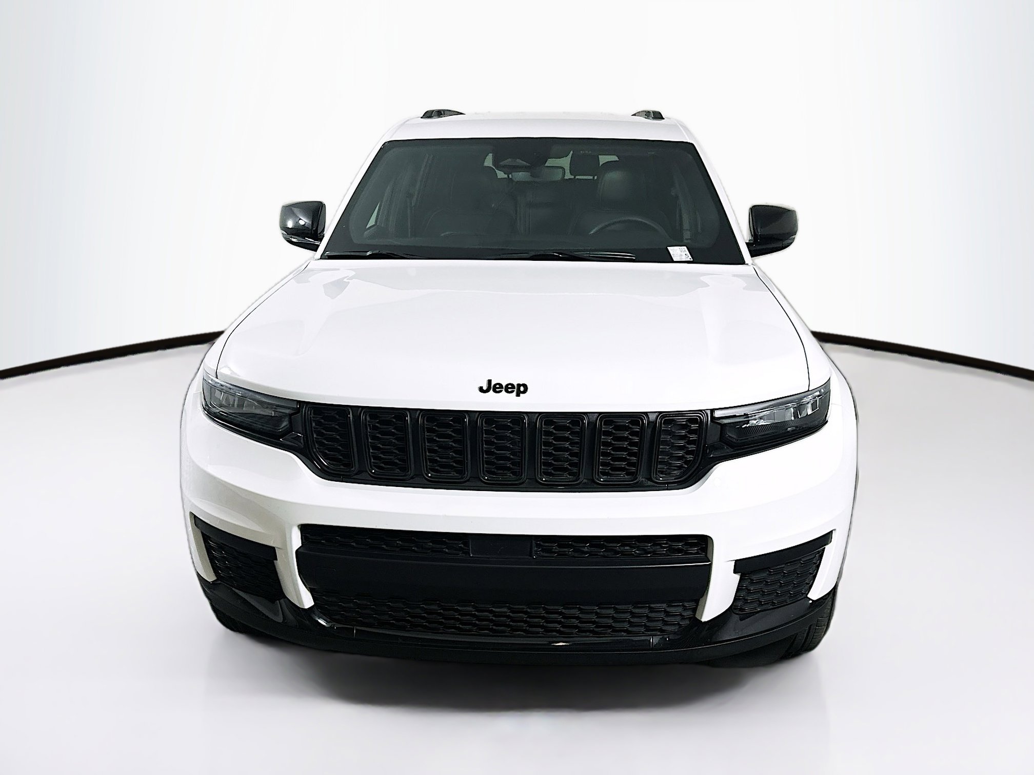 Used 2024 Jeep Grand Cherokee L Laredo image 2