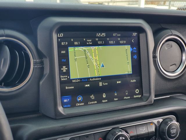 Certified 2023 Jeep Wrangler Unlimited Sahara w/ Cold Weather Group image 17