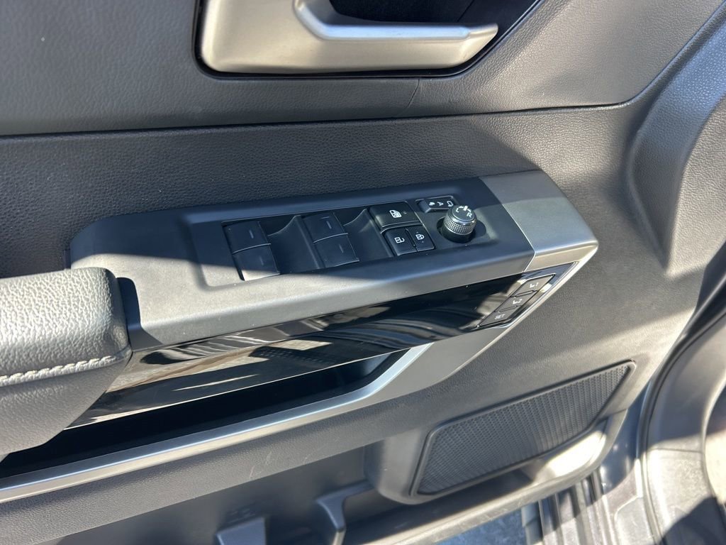 Used 2023 Toyota Tundra Limited w/ Power Package image 4