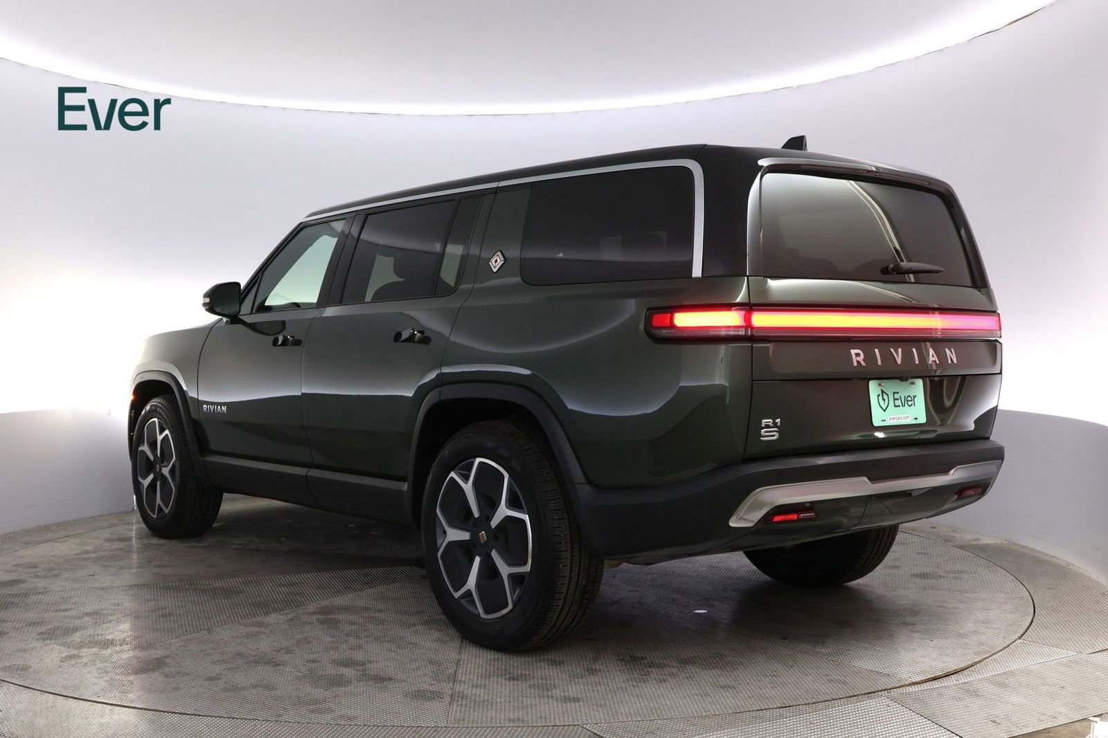 Used 2023 Rivian R1S Adventure AWD/4WD image 17