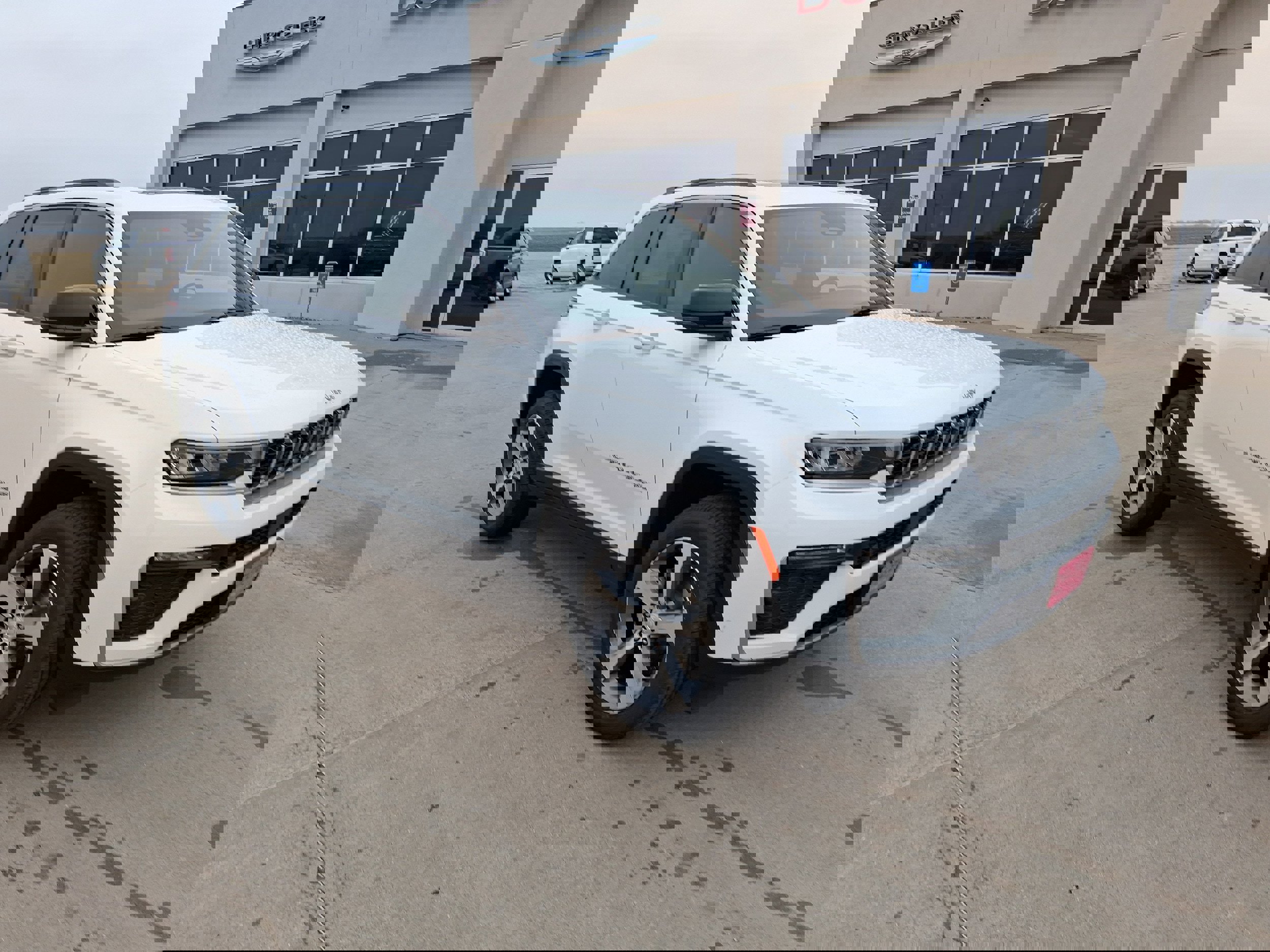 New 2026 Jeep Grand Cherokee Limited image 2