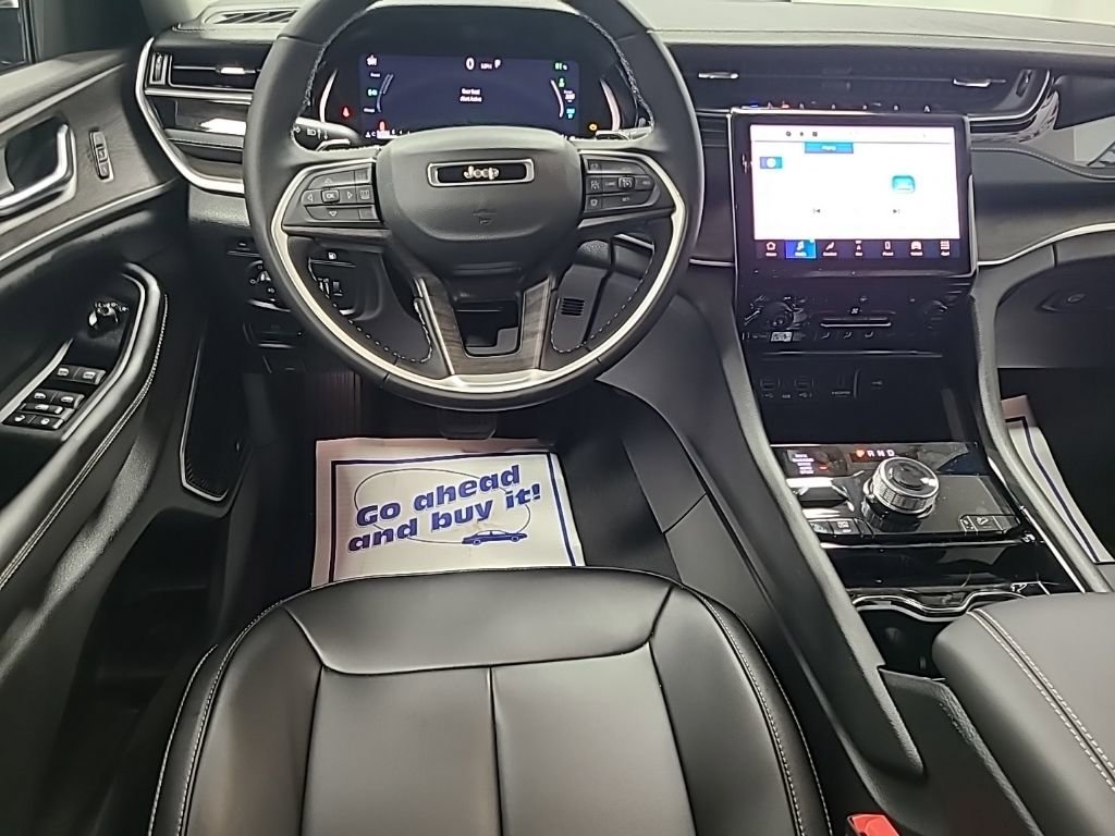 New 2023 Jeep Grand Cherokee 4WD 4xe image 11