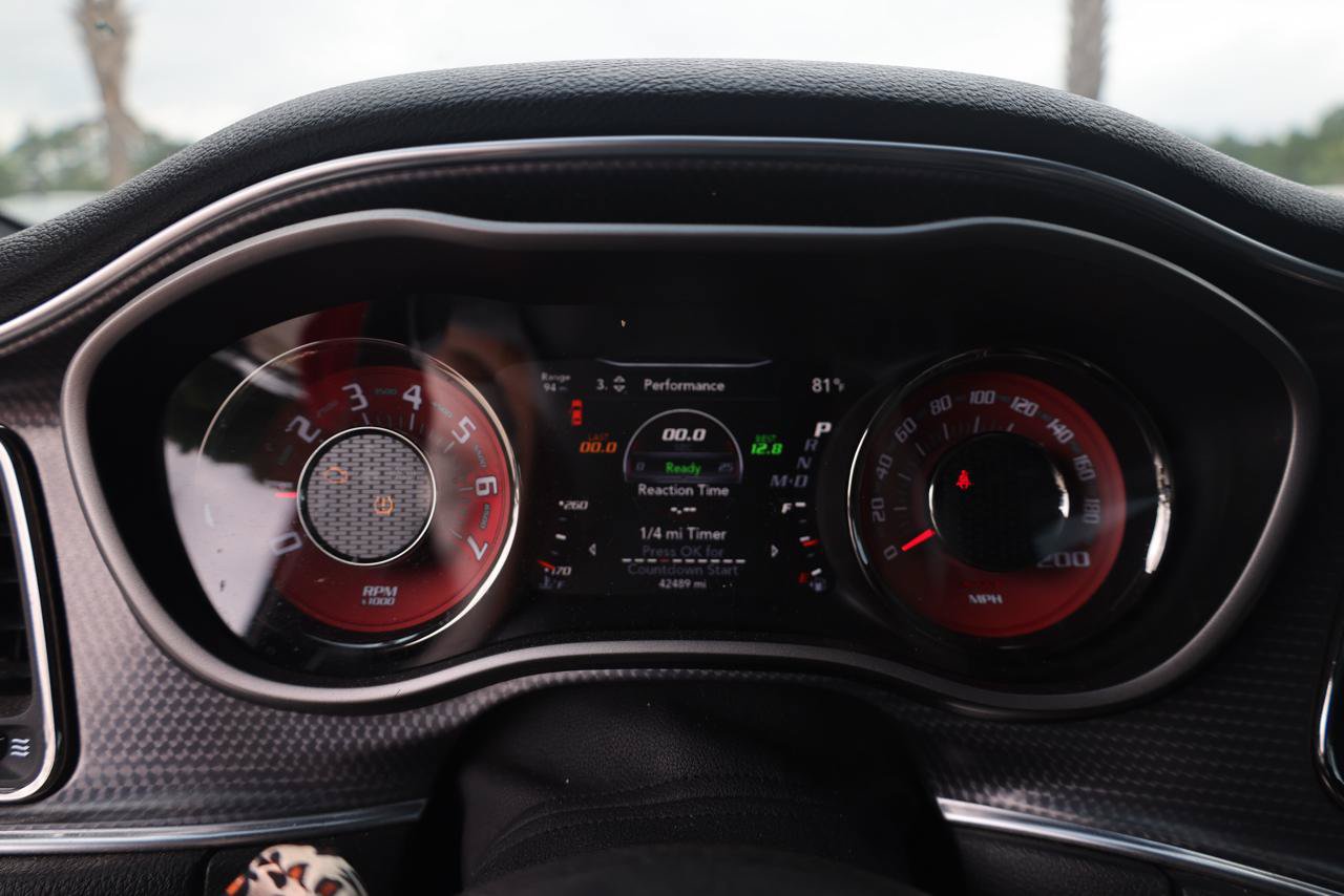 Used 2016 Dodge Challenger SRT Hellcat RWD image 19