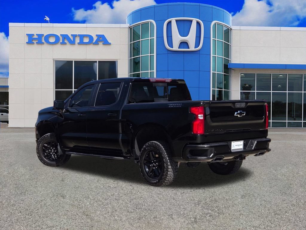 Used 2023 Chevrolet Silverado 1500 LT Trail Boss w/ LT Trail Boss Premium Package AWD/4WD image 5