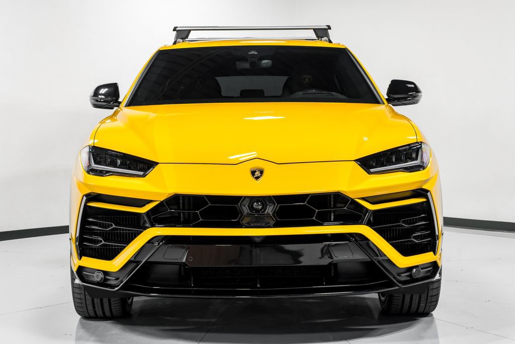 Used 2022 Lamborghini Urus AWD/4WD image 8
