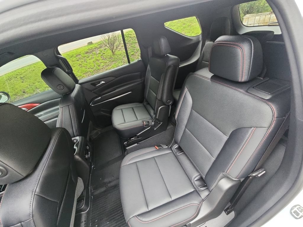 Certified 2026 Chevrolet Traverse Z71 w/ LPO, Floor Liner Package AWD/4WD image 38