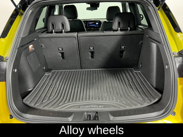 Used 2025 Chevrolet TrailBlazer RS w/ Driver Confidence Package image 18