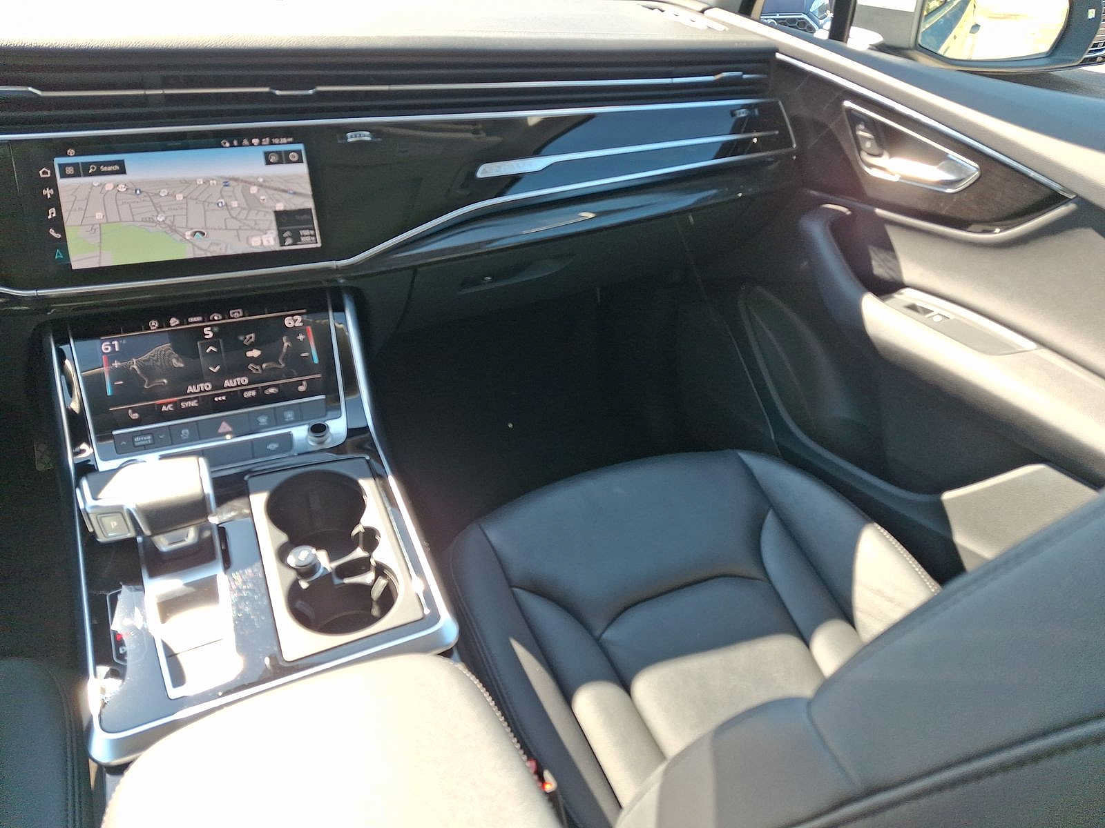 Certified 2023 Audi Q7 2.0T Premium w/ Convenience Package AWD/4WD image 11