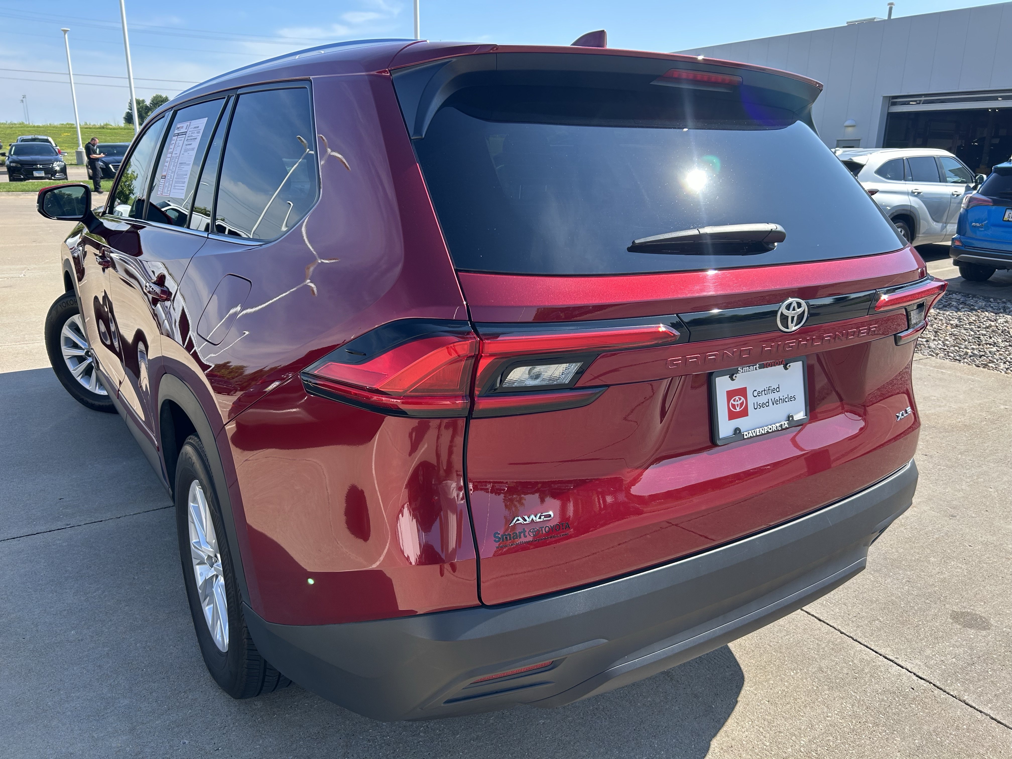 Certified 2024 Toyota Grand Highlander AWD image 4