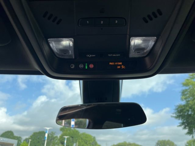 New 2026 Cadillac XT5 Luxury w/ LPO, ONYX Package image 29