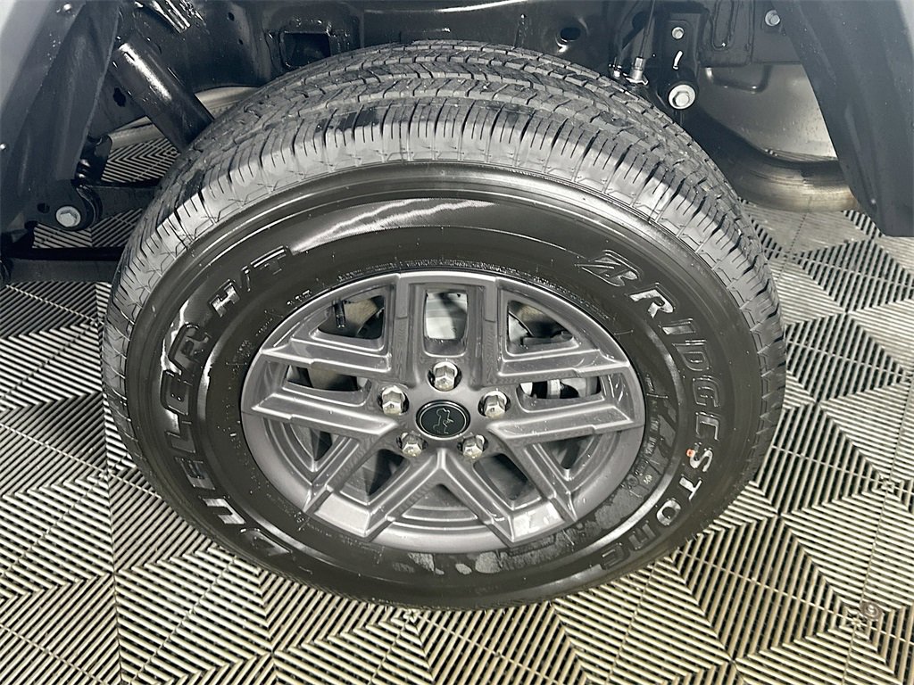 New 2025 Jeep Gladiator Sport image 16