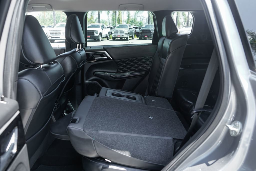 Used 2022 Mitsubishi Outlander SEL FWD image 34