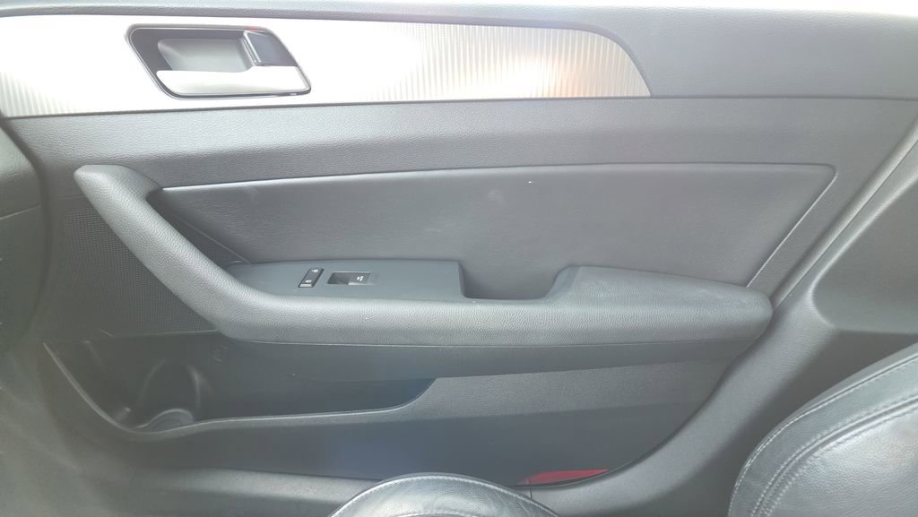 Used 2018 Hyundai Sonata Sport image 16